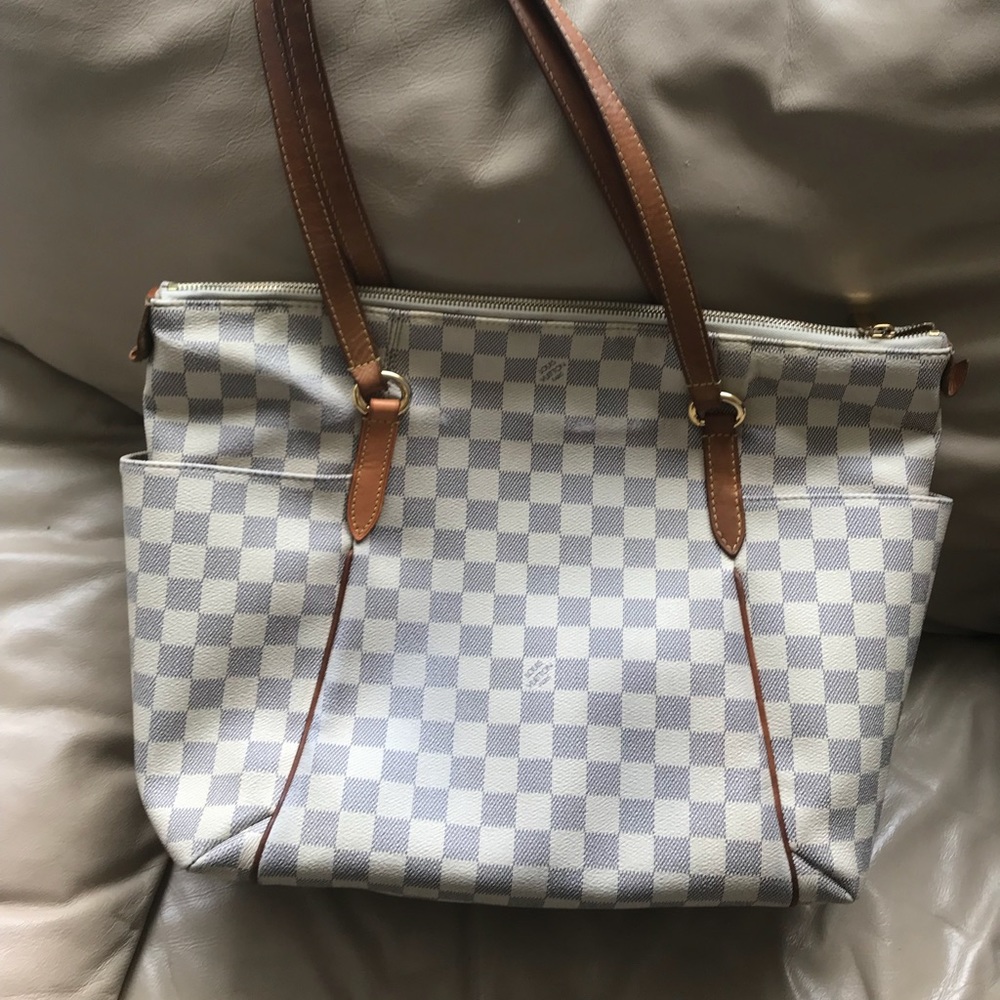 Louis Vuitton totally MM bag